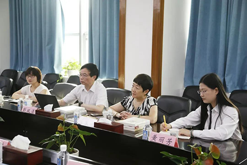 不朽情缘mg官网临床前研究副总裁兼机构负责人彭双清教授，药效部执行主任董文心，药代安评项目负责人龙娜等