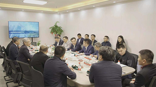 十二届全国政协副主席马培华、中国中小商业企业协会名誉会长董树奎一行人莅临不朽情缘mg官网