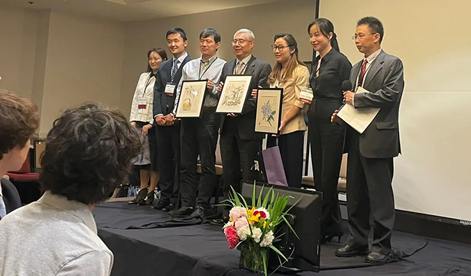 美中专家跨界探AI：优化技术应用&加持生物医药创新